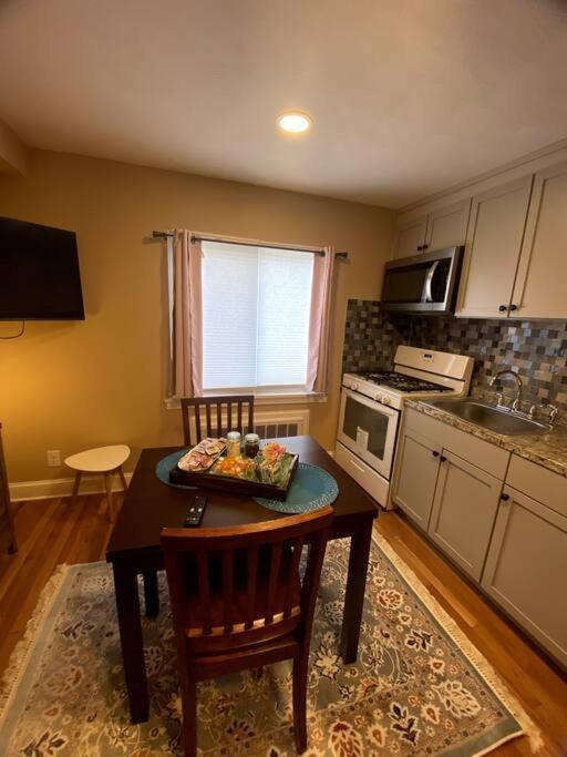 Cozy Boston Getaway Apartment! Free Parking Exteriér fotografie
